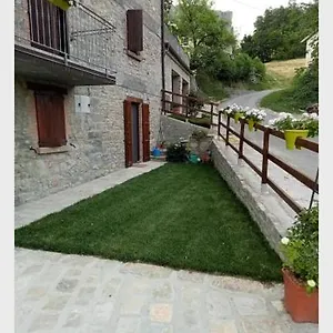 La Divina Pietra Carnola