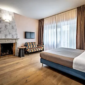 https://florence-old-bridge-bb.it-tuscanyhotel.com