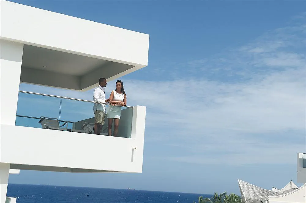 Papagayo Beach Resort (Adults Only) Willemstad